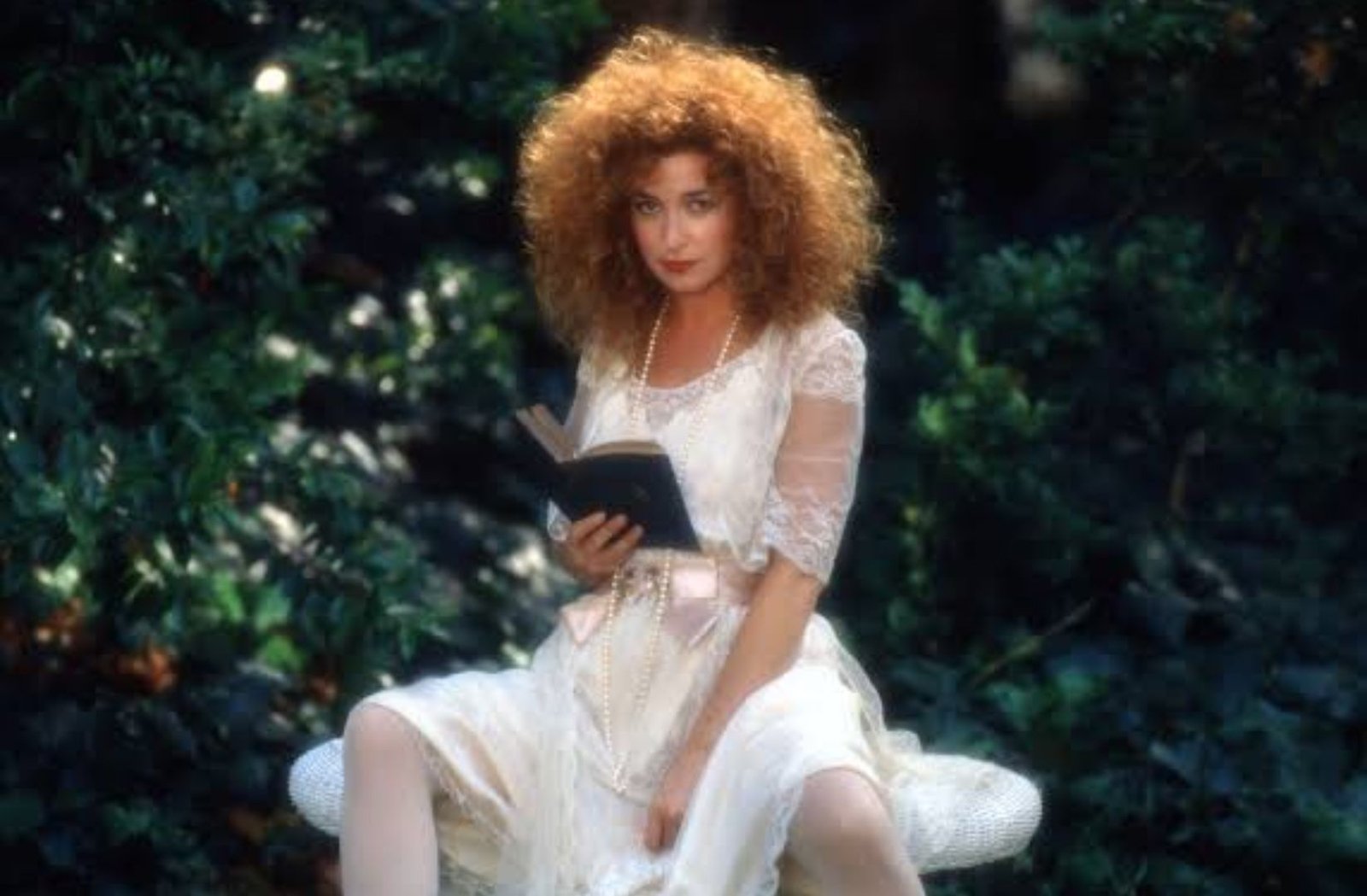 Who Is Doc Hayman’s Mother, Annie Potts?