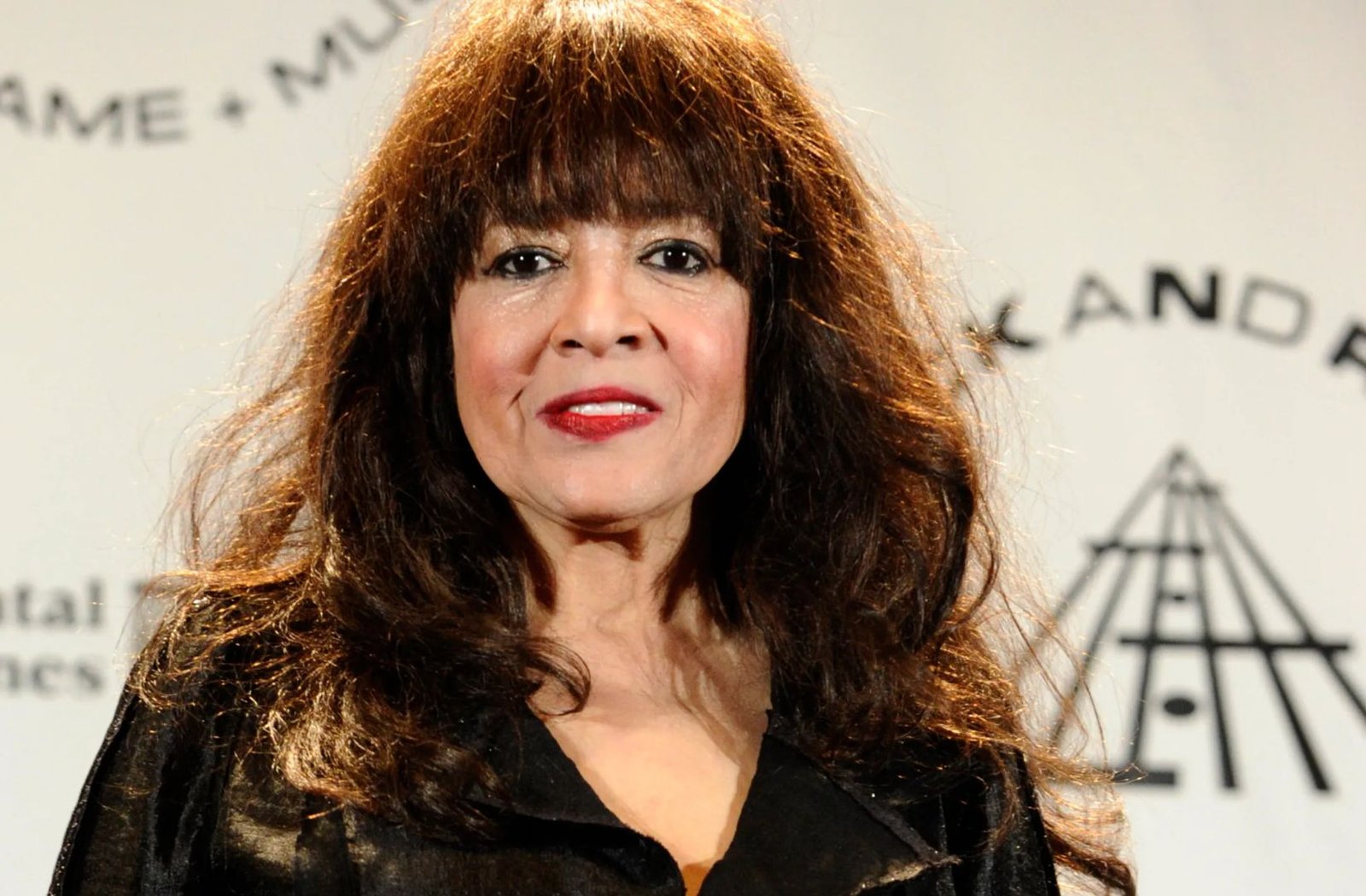 Who Was Gary Phillip Spector's Mother, Ronnie Spector?