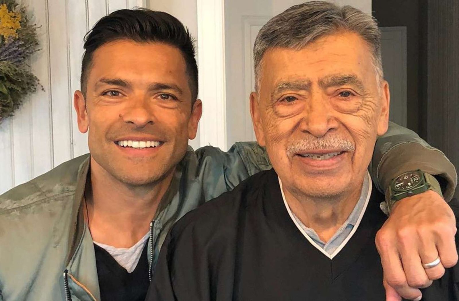 Saul Consuelos' Children